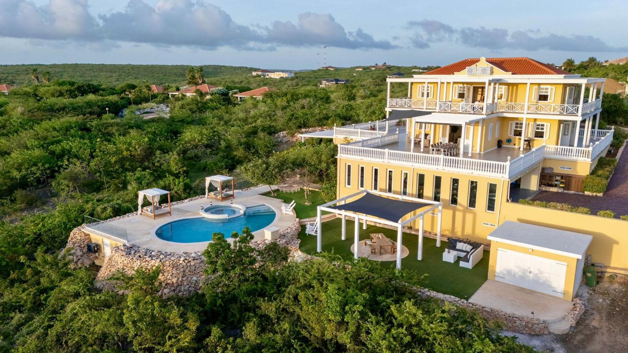 Coral Estate Rentals Willibrordus 외부 사진
